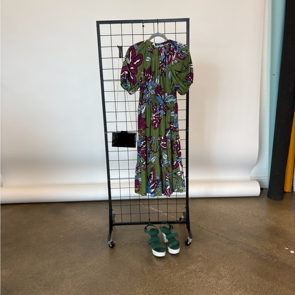 ANTHROPOLOGIE | Conditions Apply
Floral Puff-sleeved Maxi Dress - Picture 10 of 11